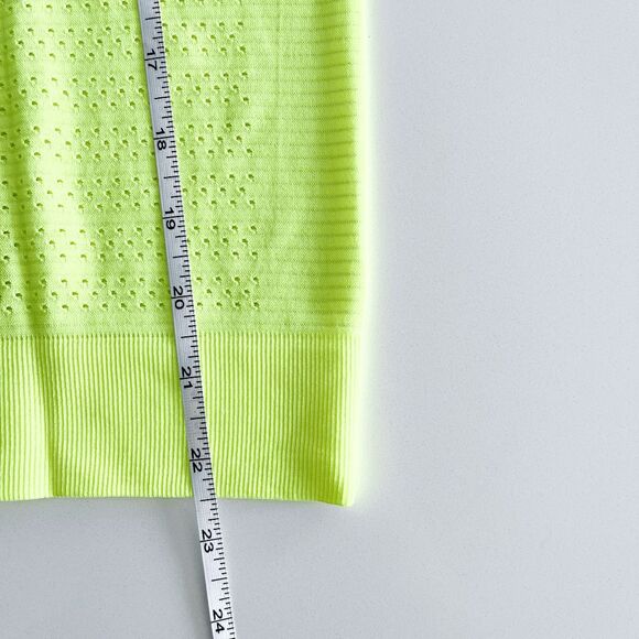 Lululemon Womens Swiftly Breathe Long Sleeve Top Neon Green Medium - Picture 6 of 6